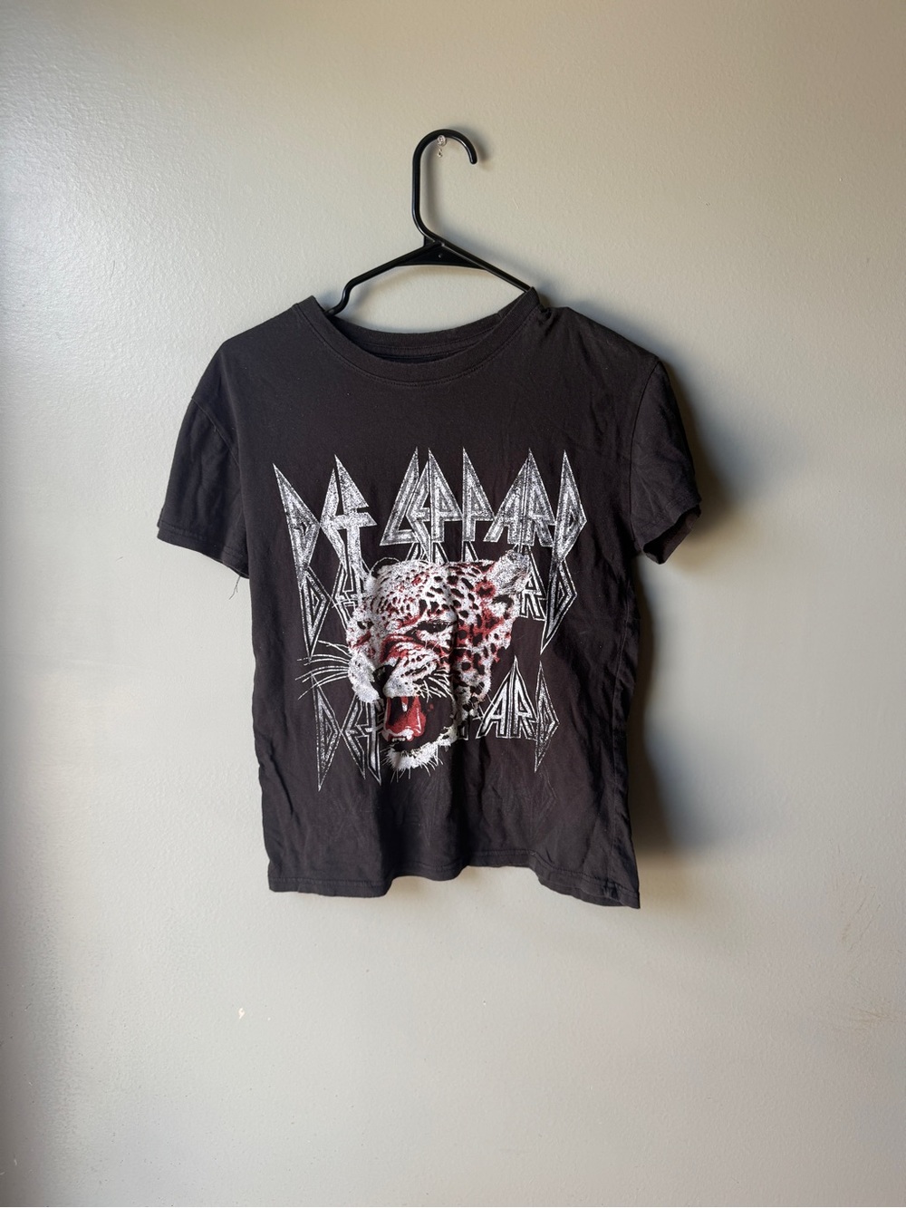 Def Leppard Leopard Graphic Band Tee Black Short Sleeve T-Shirt